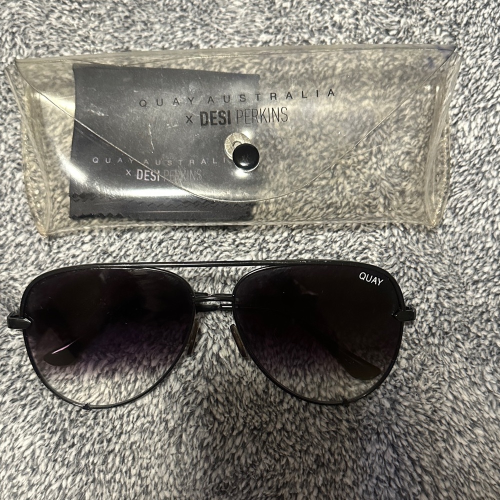 Quay Australia Black Aviator Sunglasses